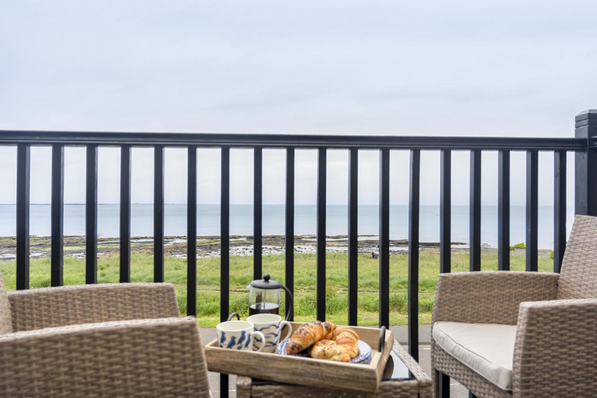 Northern Hideaways, Seascape Seahouses Exterior photo